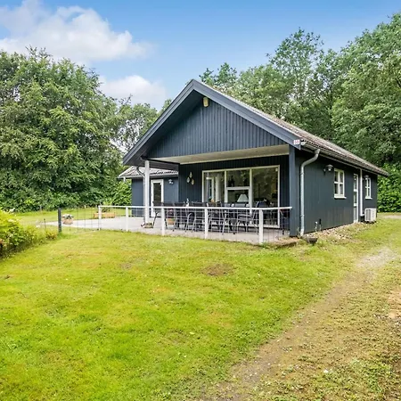 Matias - 30km From The Sea By Interhome Vakantiehuis *