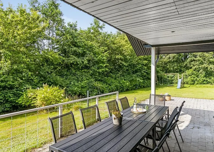 Matias - 30km From The Sea By Interhome Nyaraló *