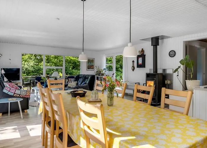 Matias - 30km From The Sea By Interhome Nyaraló